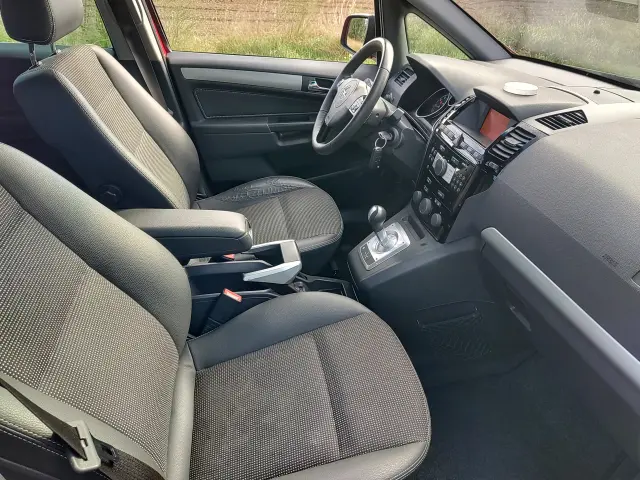 OPEL Zafira Cosmo Aut.