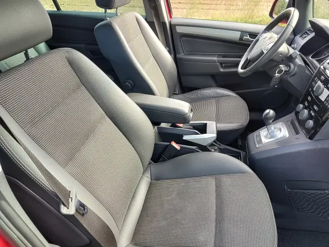 OPEL Zafira Cosmo Aut.