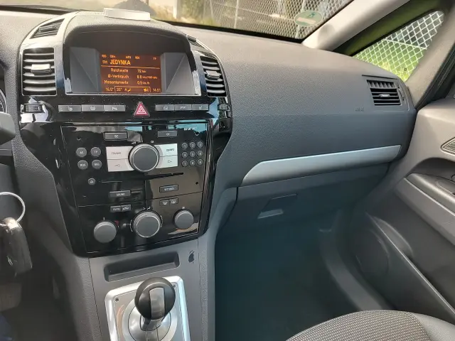 OPEL Zafira Cosmo Aut.