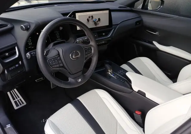 LEXUS UX 300h F Sport AWD