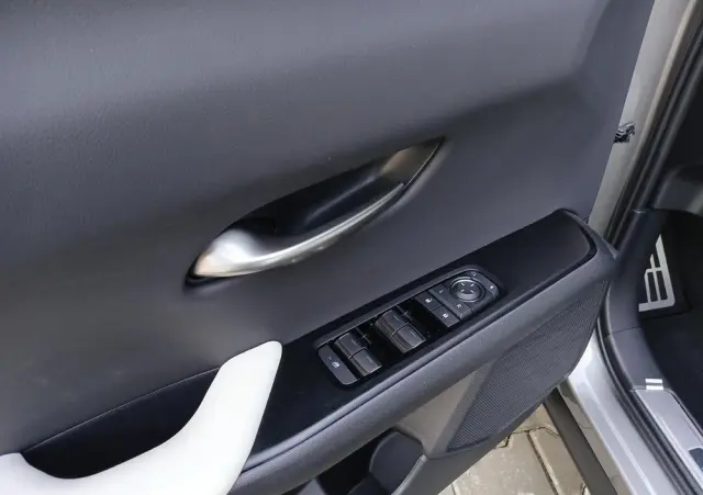 LEXUS UX 300h F Sport AWD