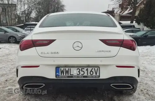 MERCEDES-BENZ CLA 