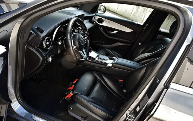MERCEDES-BENZ GLC 200 4-Matic