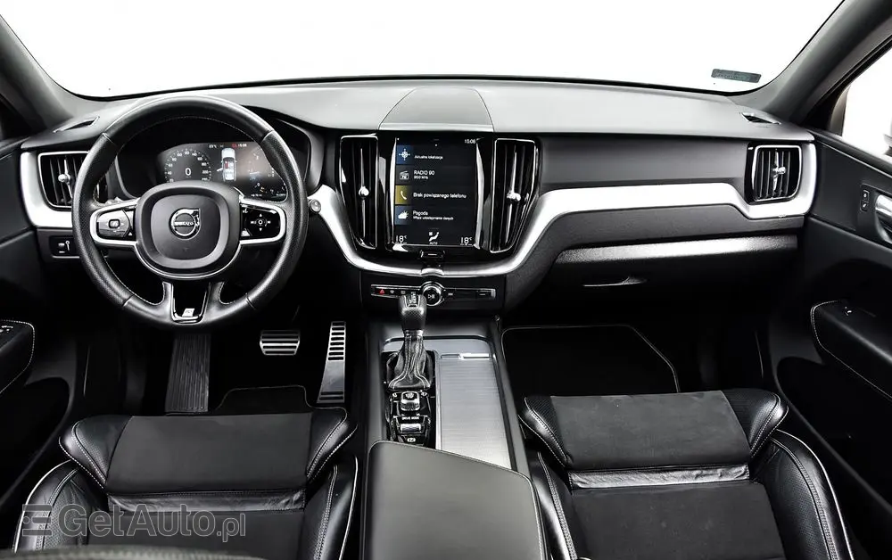 VOLVO XC 60 D4 R-Design