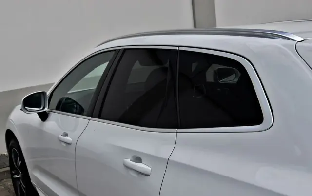 VOLVO XC 60 D4 R-Design