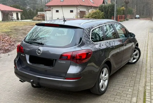 OPEL Astra 1.4 Turbo