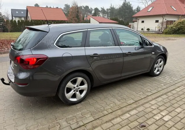 OPEL Astra 1.4 Turbo