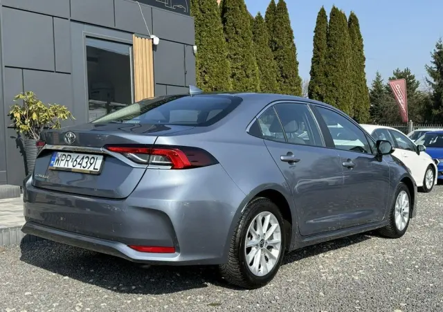 TOYOTA Corolla 1.5 Comfort