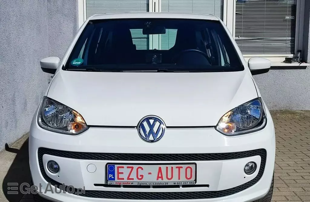 VOLKSWAGEN Up! 