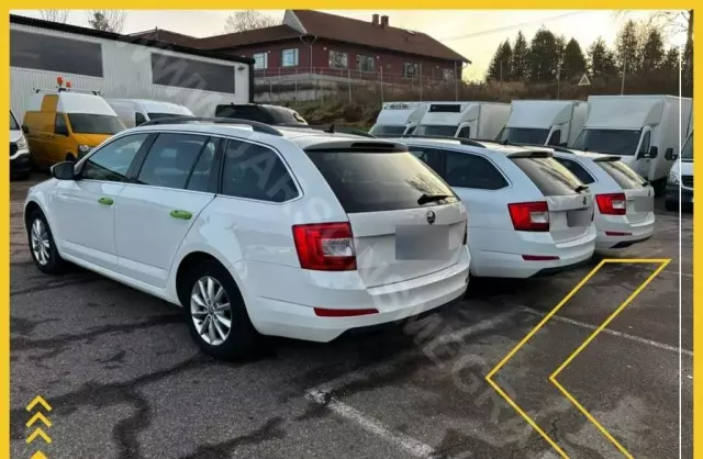 SKODA Octavia 