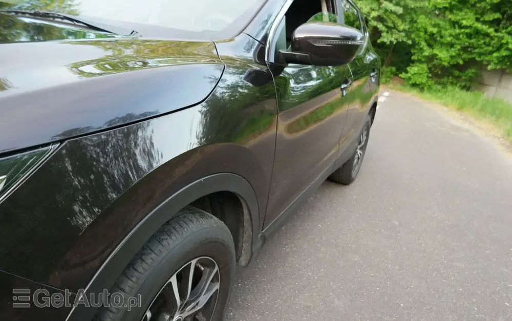 NISSAN Qashqai 1.2 DIG-T Acenta