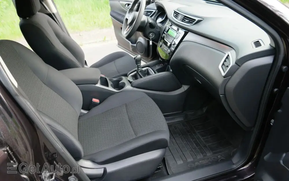 NISSAN Qashqai 1.2 DIG-T Acenta