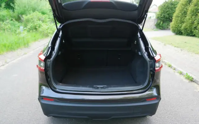 NISSAN Qashqai 1.2 DIG-T Acenta