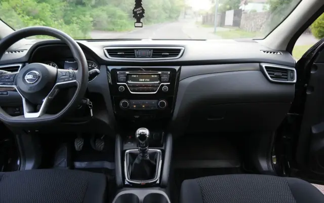 NISSAN Qashqai 1.2 DIG-T Acenta