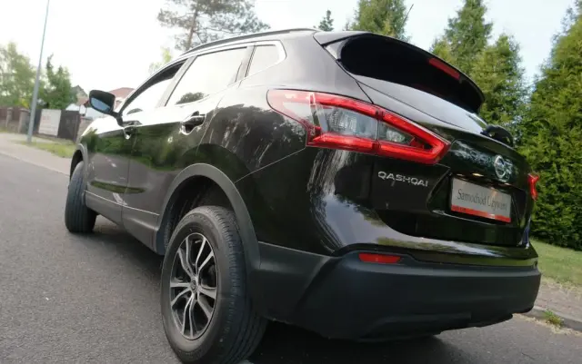 NISSAN Qashqai 1.2 DIG-T Acenta