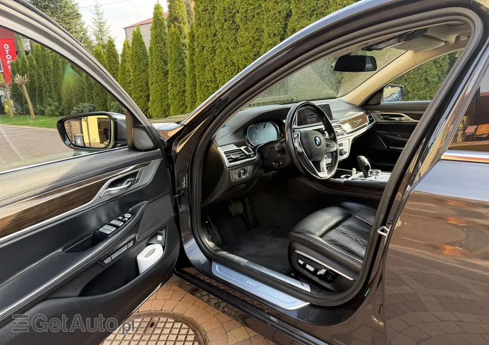 BMW Seria 7 740d xDrive