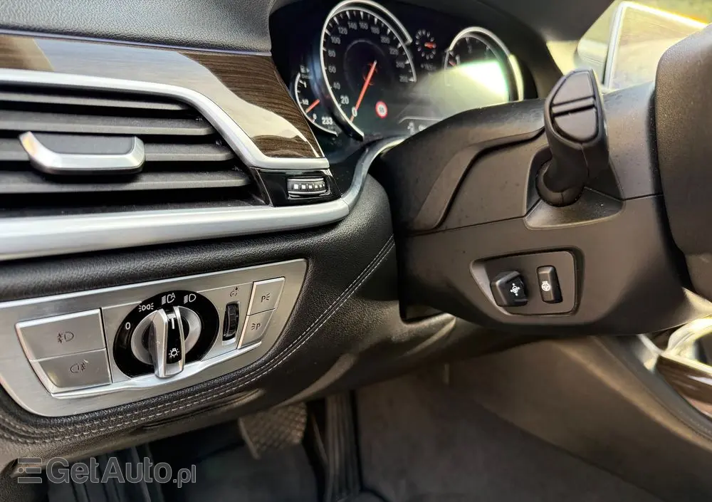 BMW Seria 7 740d xDrive