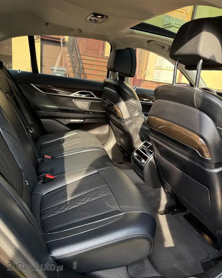 BMW Seria 7 740d xDrive