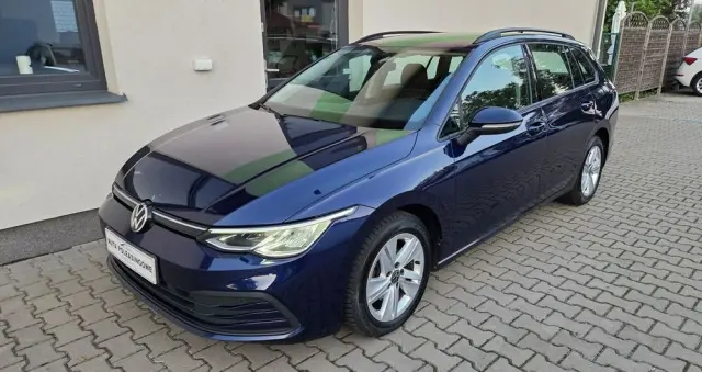 VOLKSWAGEN Golf Variant 1.5 eTSI EVO Life DSG