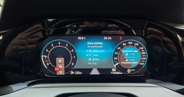 VOLKSWAGEN Golf Variant 1.5 eTSI EVO Life DSG