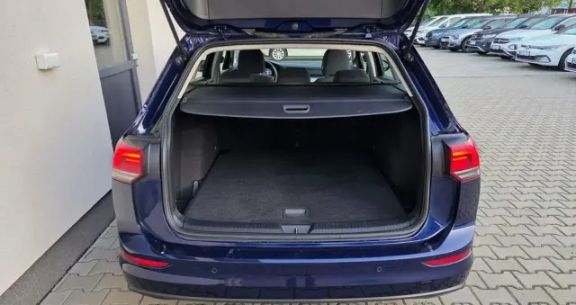 VOLKSWAGEN Golf Variant 1.5 eTSI EVO Life DSG