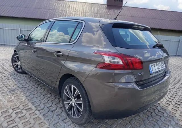 PEUGEOT 308 