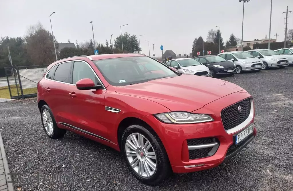 JAGUAR F-Pace 