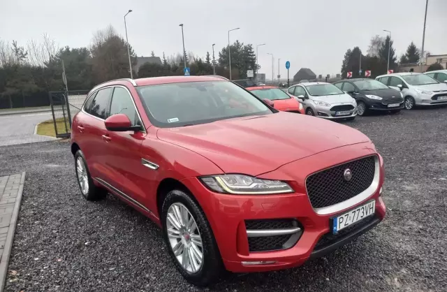 JAGUAR F-Pace 