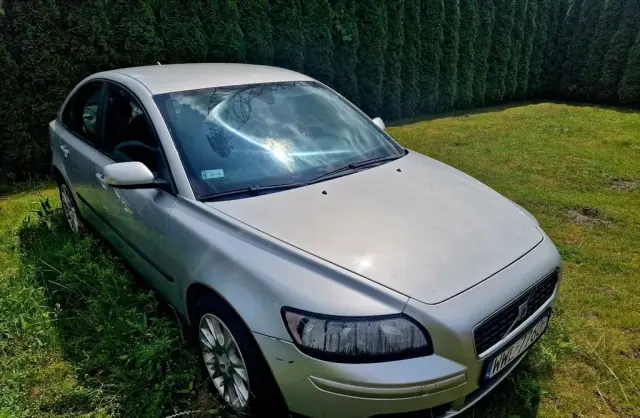 VOLVO S40 