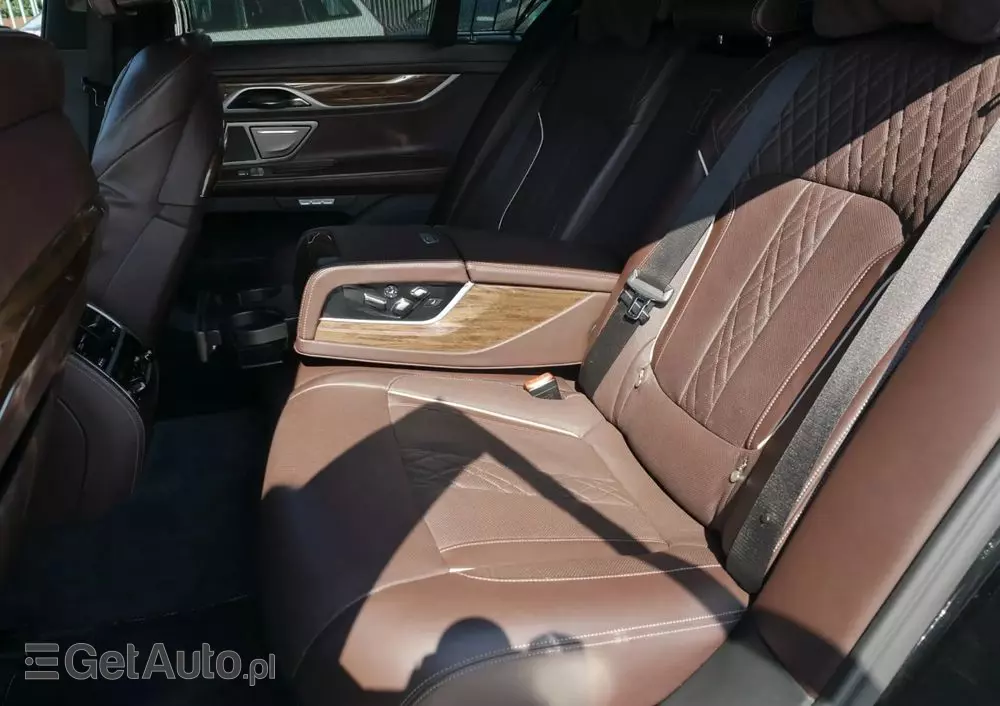 BMW Seria 7 740d xDrive