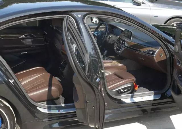 BMW Seria 7 740d xDrive