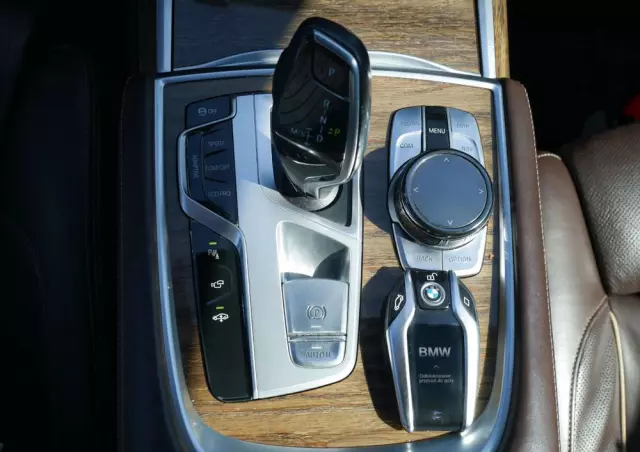 BMW Seria 7 740d xDrive
