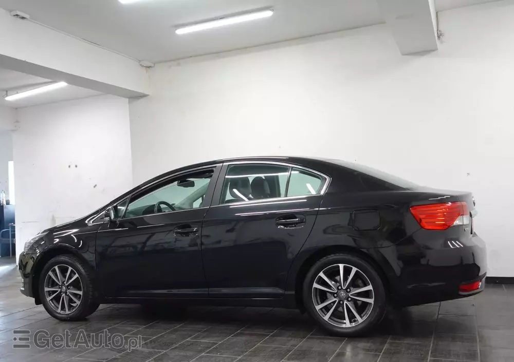 TOYOTA Avensis 1.8 Prestige