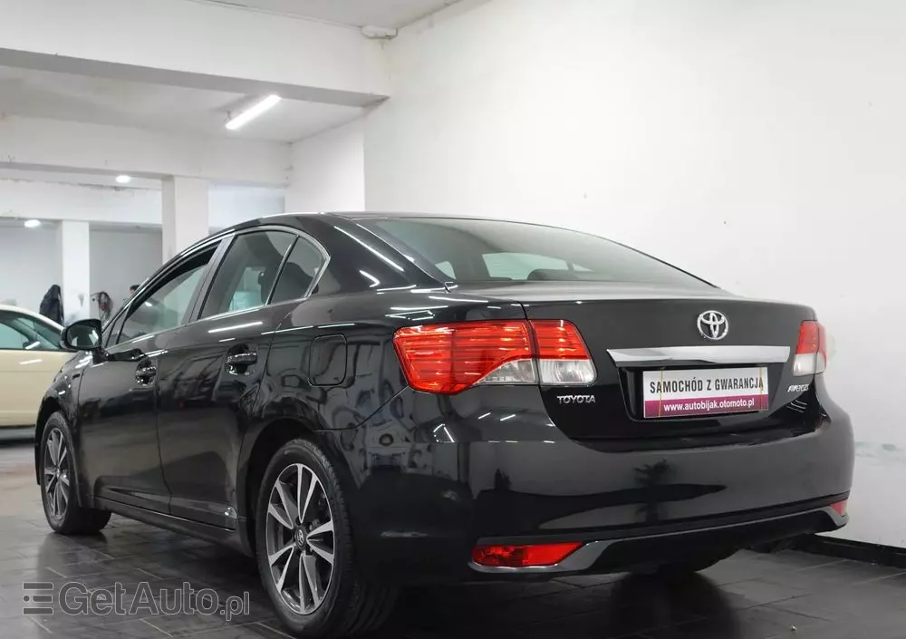 TOYOTA Avensis 1.8 Prestige