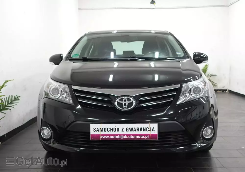 TOYOTA Avensis 1.8 Prestige