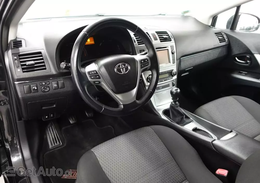 TOYOTA Avensis 1.8 Prestige