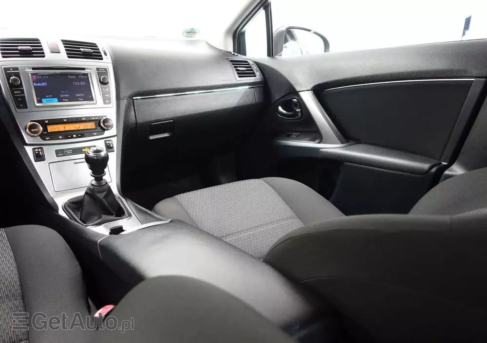 TOYOTA Avensis 1.8 Prestige