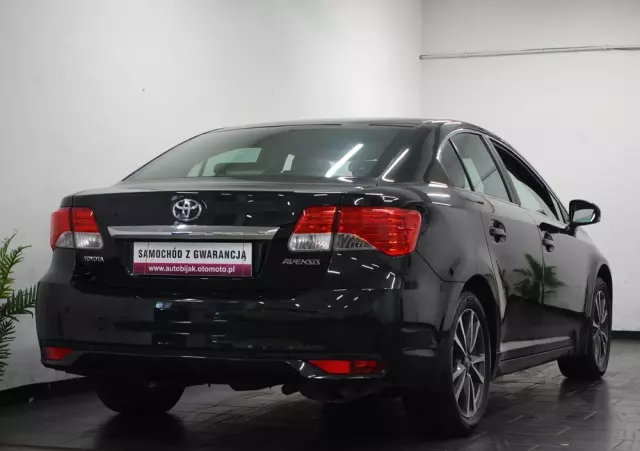 TOYOTA Avensis 1.8 Prestige