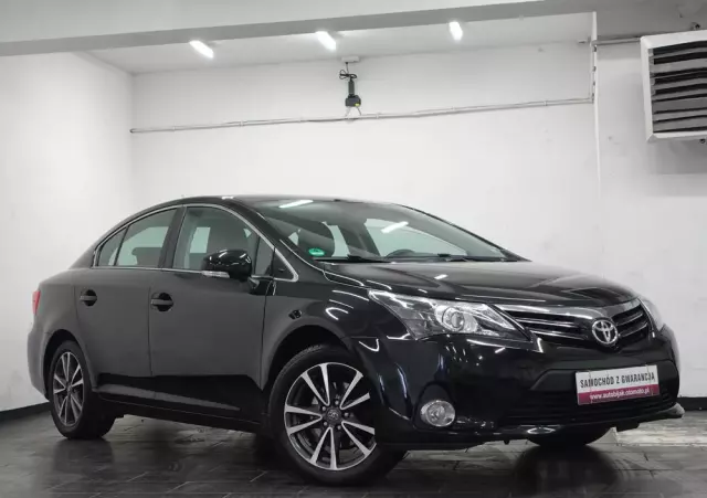 TOYOTA Avensis 1.8 Prestige