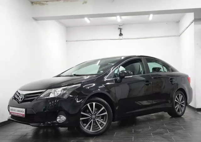 TOYOTA Avensis 1.8 Prestige