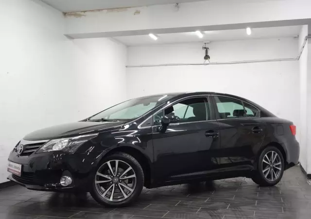 TOYOTA Avensis 1.8 Prestige