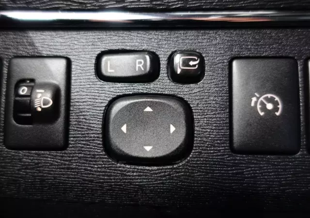 TOYOTA Avensis 1.8 Prestige