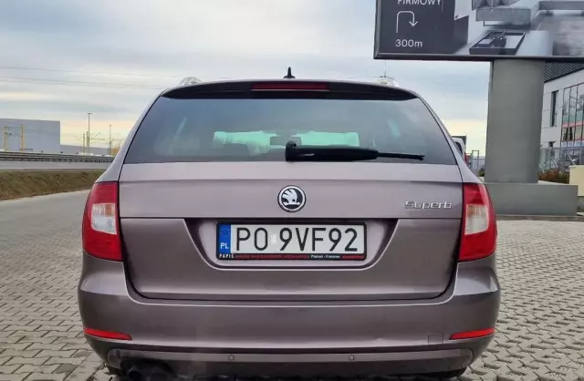SKODA Superb 