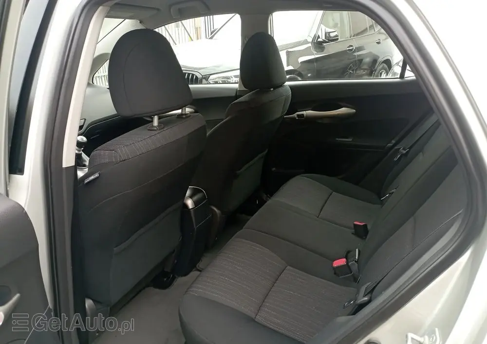 TOYOTA Auris 1.4 D-4D Luna