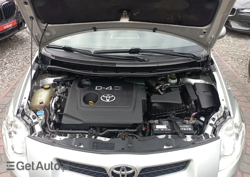 TOYOTA Auris 1.4 D-4D Luna