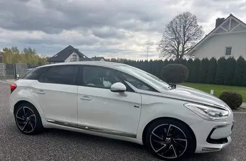 CITROEN DS5 