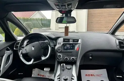 CITROEN DS5 