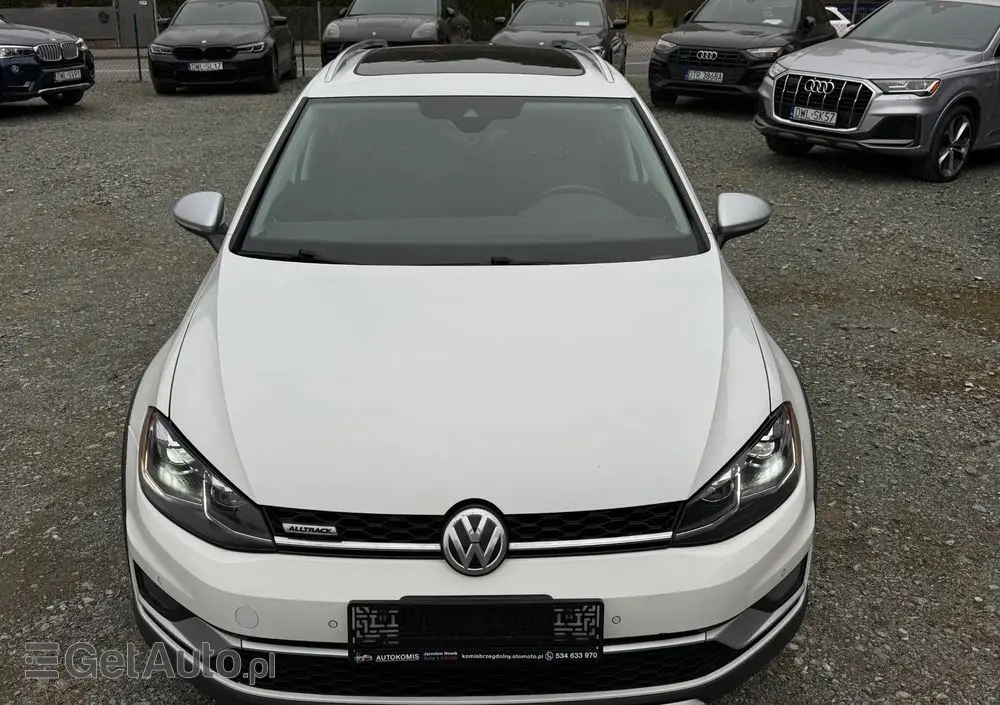 VOLKSWAGEN Golf Alltrack 