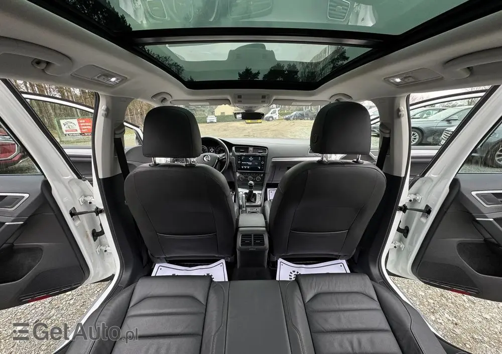 VOLKSWAGEN Golf Alltrack 