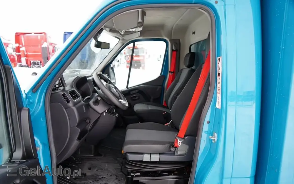 RENAULT MASTER / KONTENER / WINDA / DMC: 3500 KG / 2022 / SPROWADZONY 
